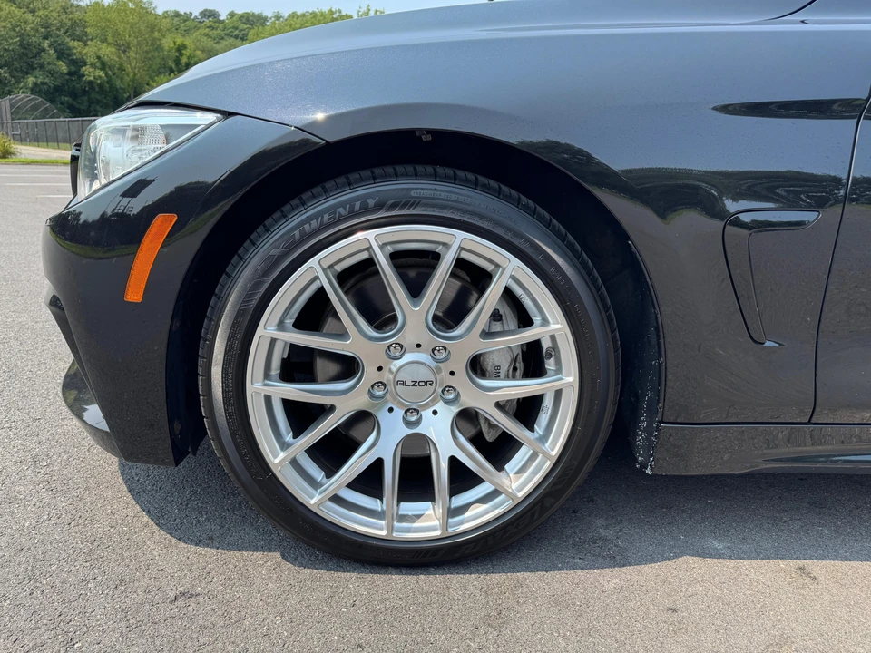 2014 BMW F32 435i & 440i Coupe - Image 24 of 31