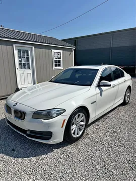 2014 BMW 5 Series 525xi Sedan 4D