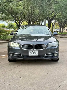 2014 BMW 5 Series 525xi Sedan 4D