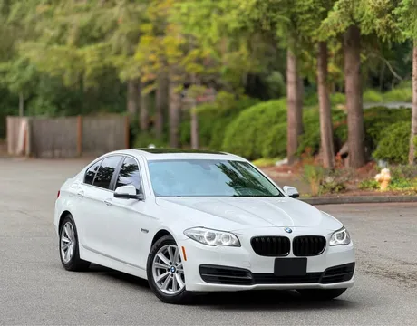 2014 BMW 5 Series 528i Sedan 4D
