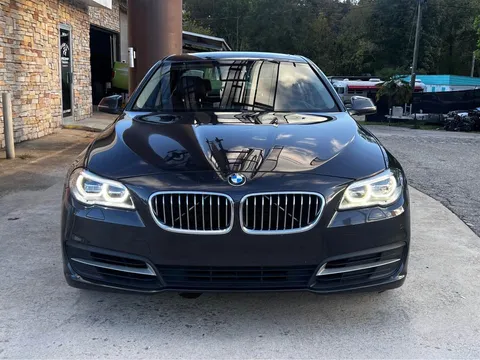 2014 BMW 5 Series 528i Sedan 4D