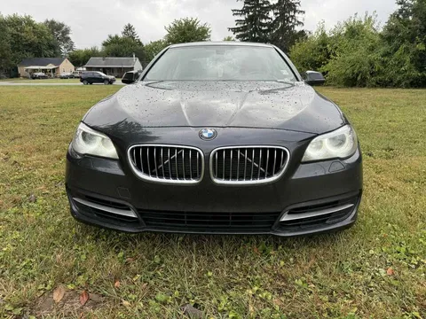 2014 BMW 5 Series 528i Sedan 4D