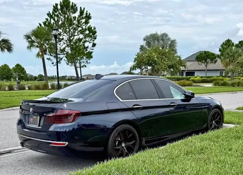 2014 BMW 5 Series 528i Sedan 4D