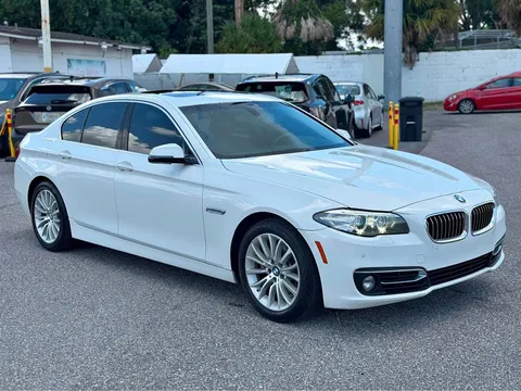 2014 BMW 5 Series 528i Sedan 4D