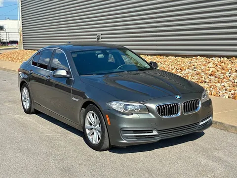 2014 BMW 5 Series 528i Sedan 4D