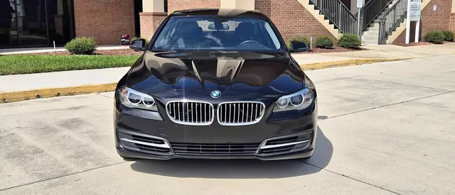 2014 BMW 5 Series 528i Sedan 4D