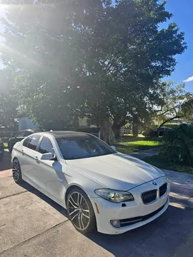 2014 BMW 5 Series 528i Sedan 4D