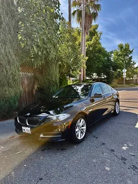 2014 BMW 5 Series 528i Sedan 4D