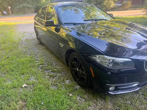 2014 BMW 5 Series 528i Sedan 4D