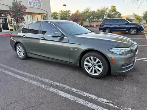 2014 BMW 5 Series 528i Sedan 4D