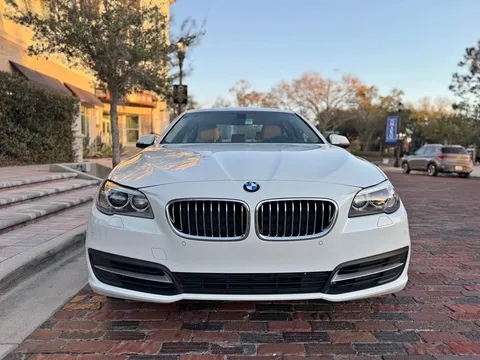 2014 BMW 5 Series 528i xDrive Sedan 4D