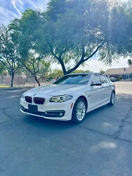 2014 BMW 5 Series 528i xDrive Sedan 4D