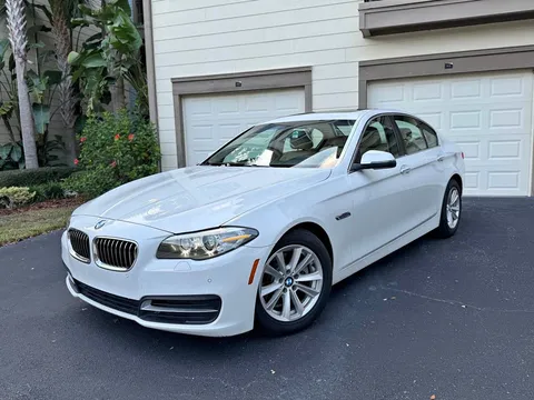 2014 BMW 5 Series 528i xDrive Sedan 4D