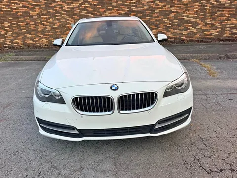 2014 BMW 5 Series 528i xDrive Sedan 4D