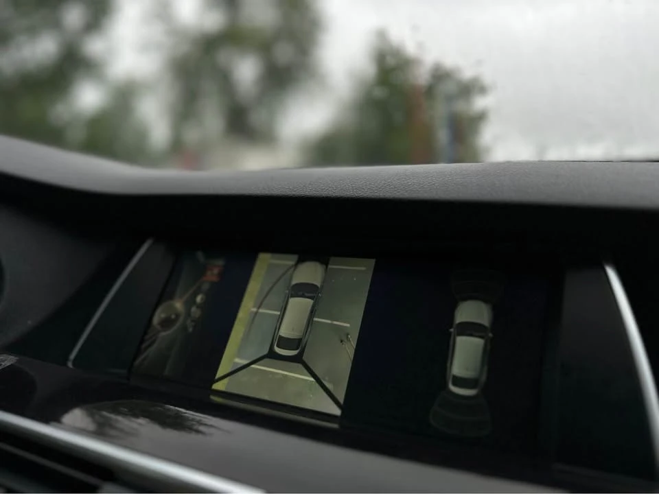 2014 BMW 5 Series - Image 15 of 20