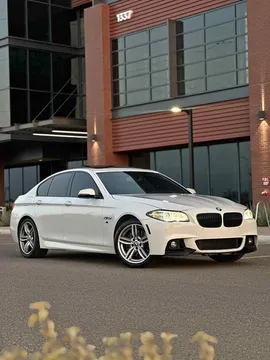 2014 BMW 5 Series 535i Sedan 4D