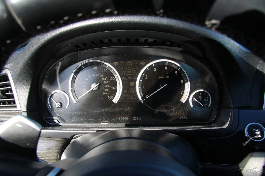2014 BMW F10 550i & M550d Sedan - Image 15 of 21