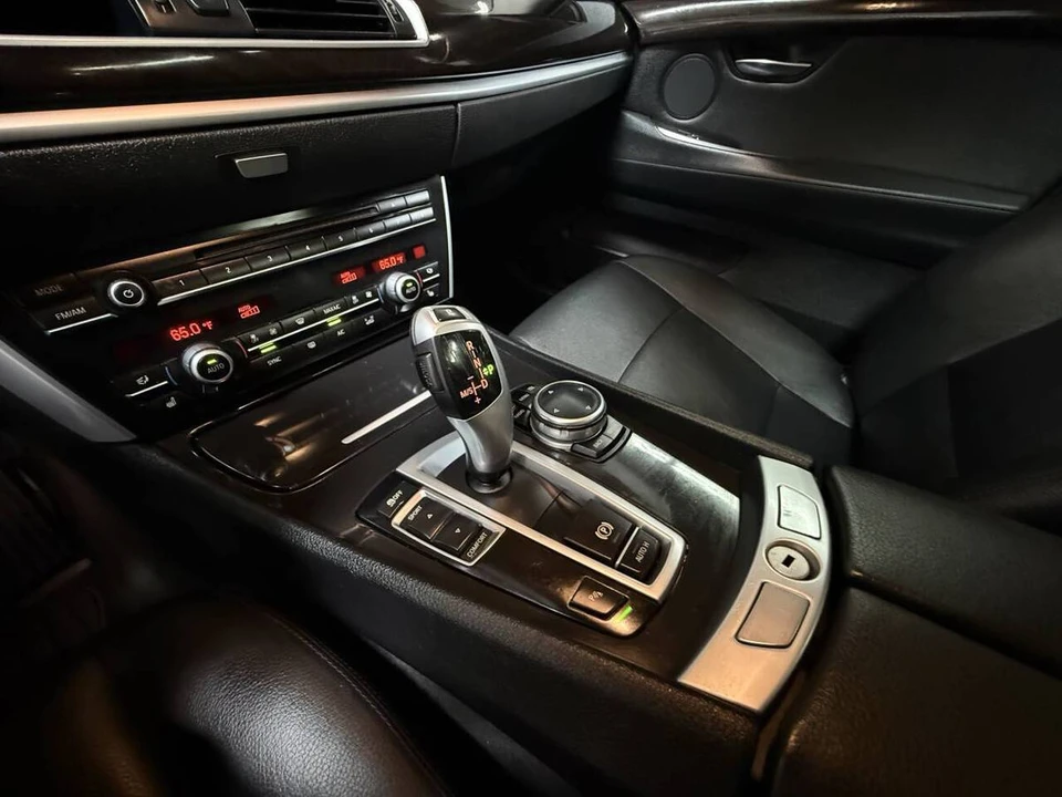 2014 BMW 5 Series - Image 10 of 12