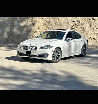 2014 BMW 5 Series 528i