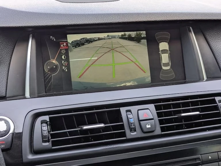 2014 BMW 5 Series - Image 10 of 16