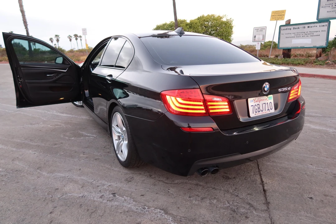 2014 BMW F10 5 Series Sedan - Image 11 of 31