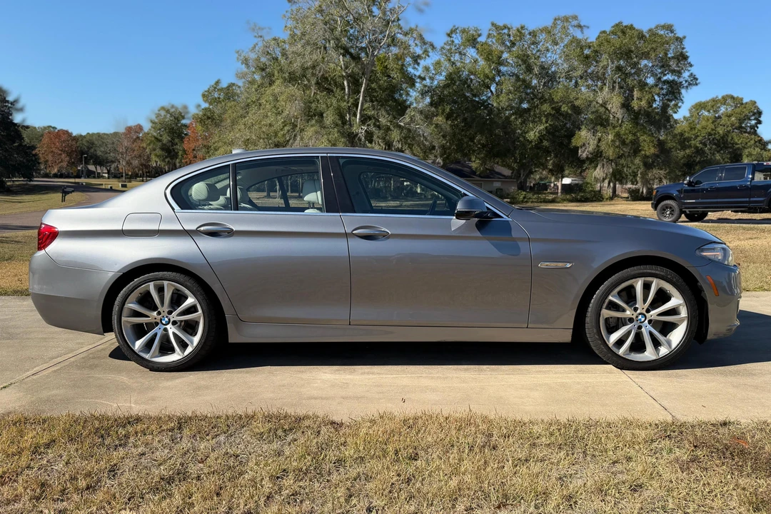 2014 BMW F10 5 Series Sedan - Image 3 of 31