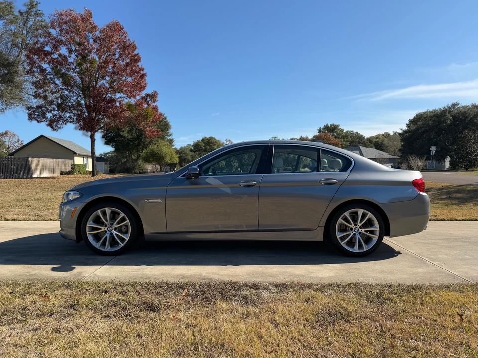 2014 BMW F10 5 Series Sedan - Image 8 of 31