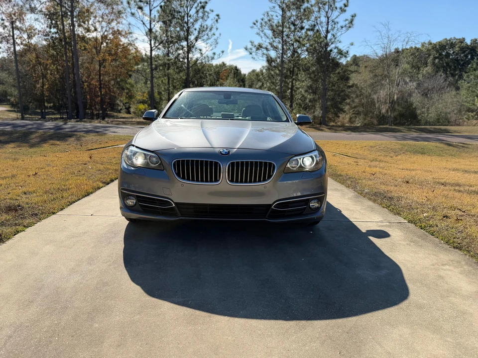 2014 BMW F10 5 Series Sedan - Image 6 of 31