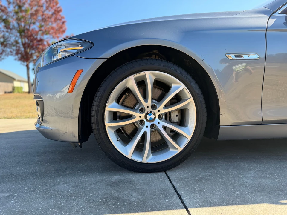 2014 BMW F10 5 Series Sedan - Image 17 of 31
