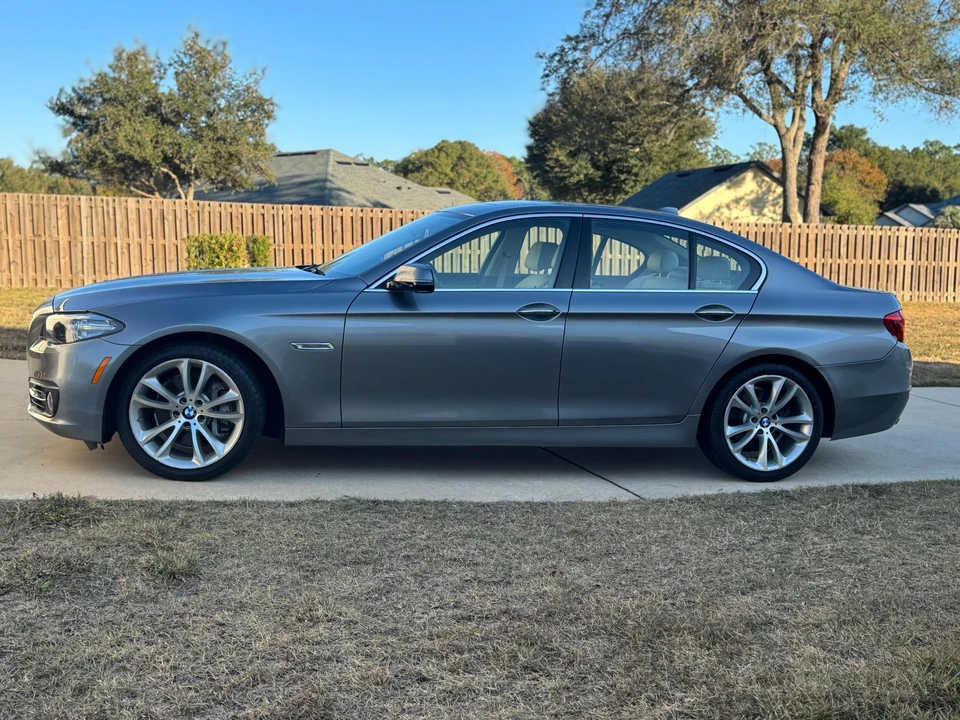 2014 BMW F10 5 Series Sedan - Image 9 of 31