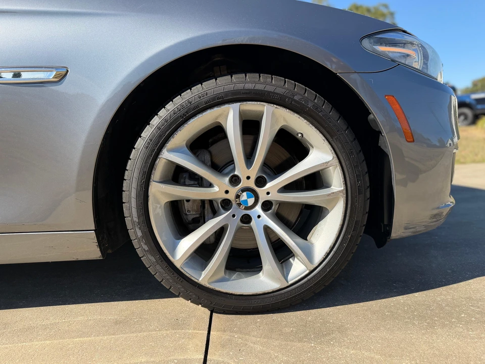 2014 BMW F10 5 Series Sedan - Image 25 of 31