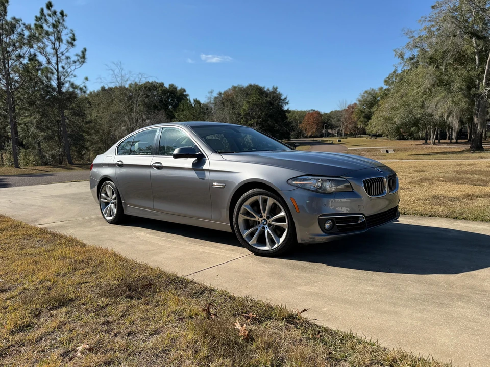 2014 BMW F10 5 Series Sedan - Image 15 of 31