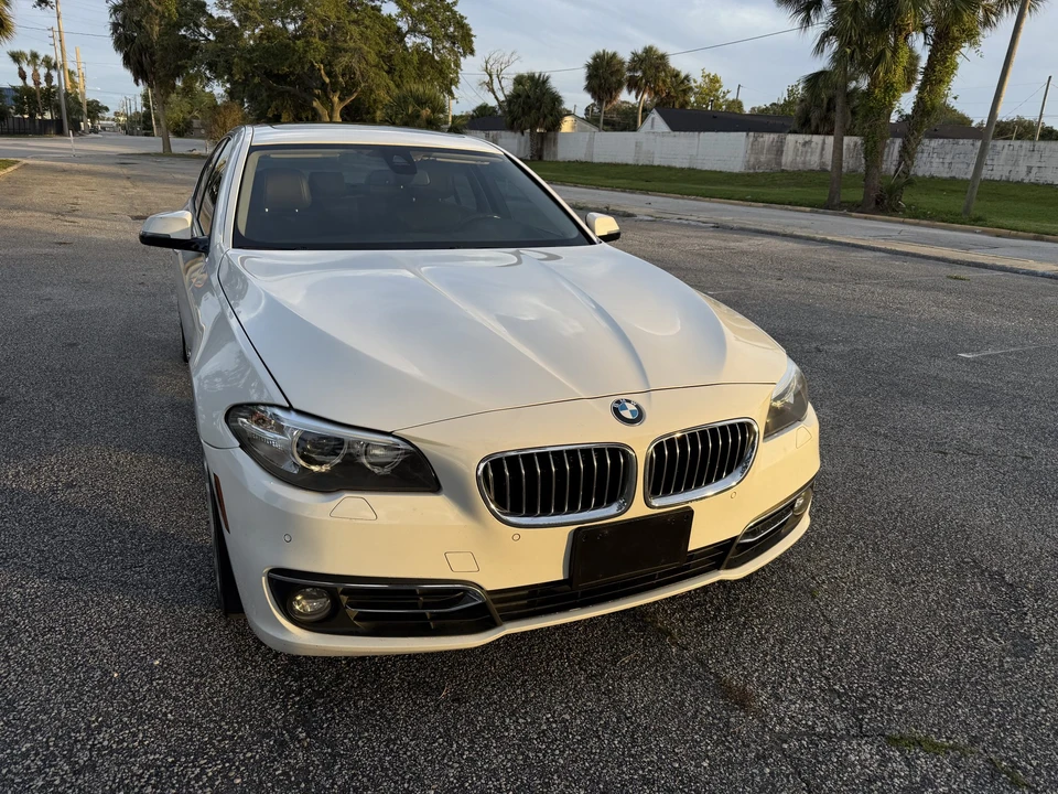 2014 BMW F10 5 Series Sedan - Image 11 of 31