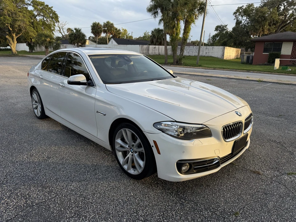 2014 BMW F10 5 Series Sedan - Image 8 of 31