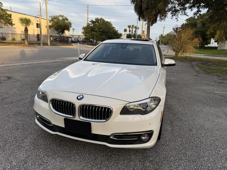 2014 BMW F10 5 Series Sedan - Image 14 of 31