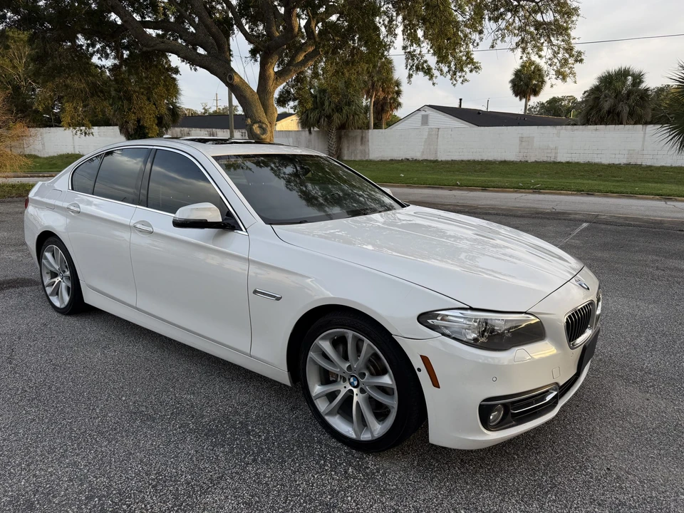 2014 BMW F10 5 Series Sedan - Image 5 of 31