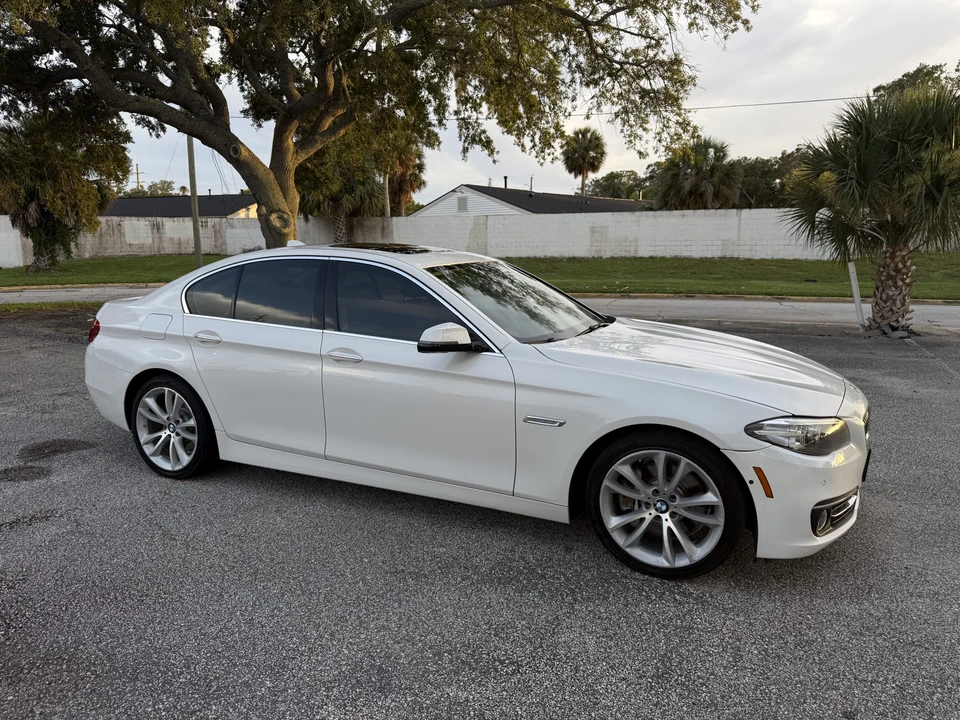 2014 BMW F10 5 Series Sedan - Image 3 of 31