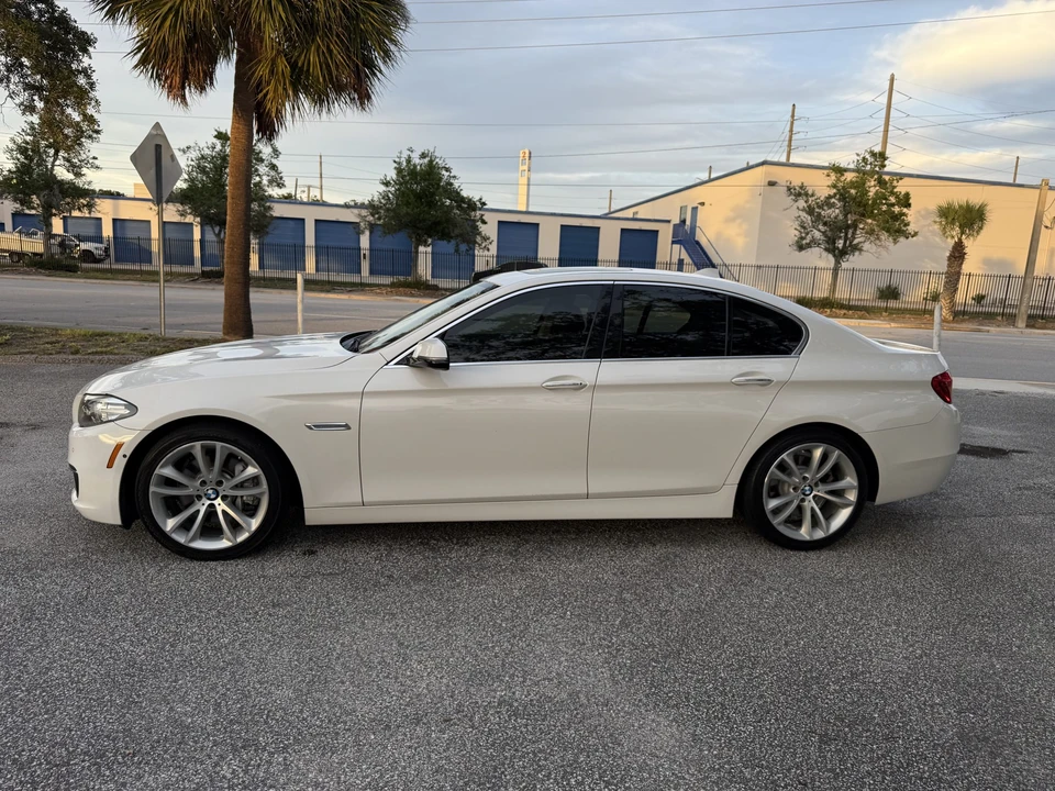 2014 BMW F10 5 Series Sedan - Image 29 of 31