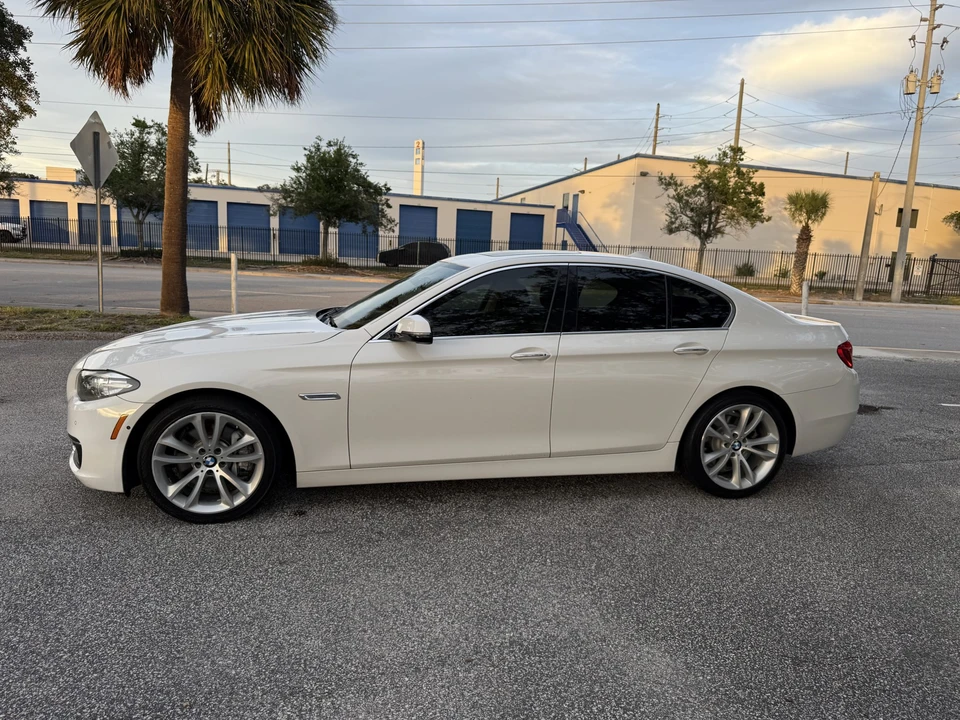 2014 BMW F10 5 Series Sedan - Image 28 of 31