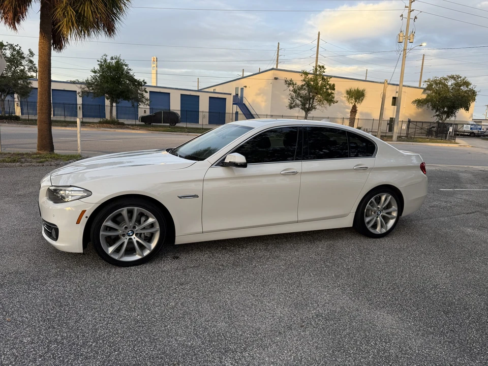 2014 BMW F10 5 Series Sedan - Image 26 of 31