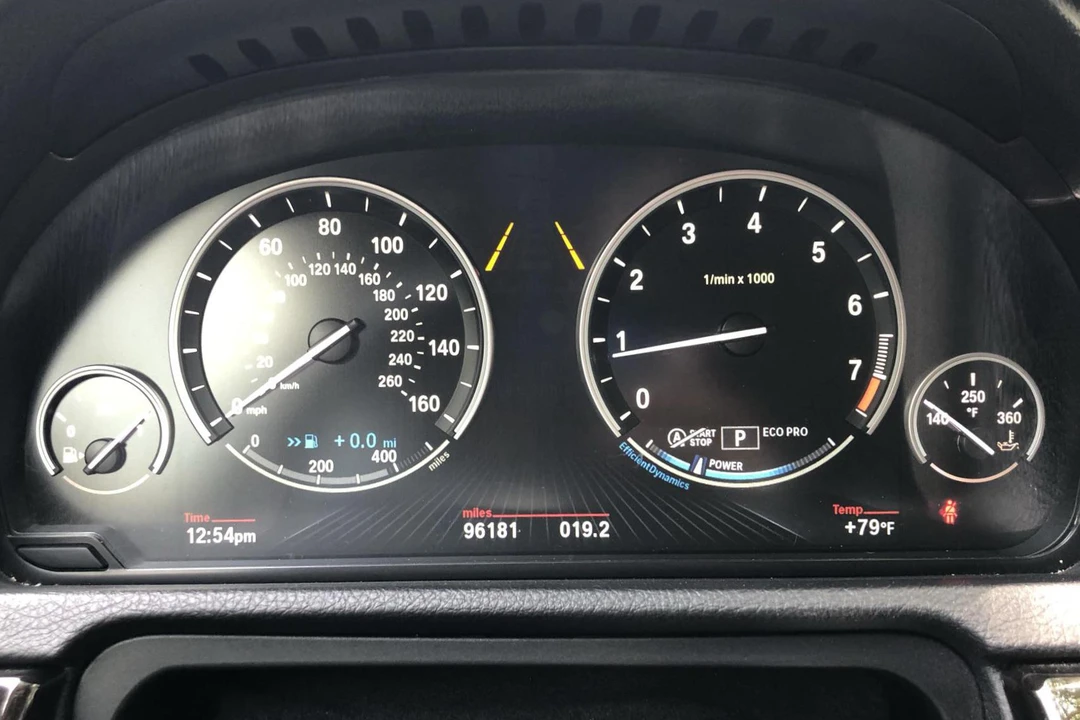 2014 BMW F10 5 Series Sedan - Image 11 of 19
