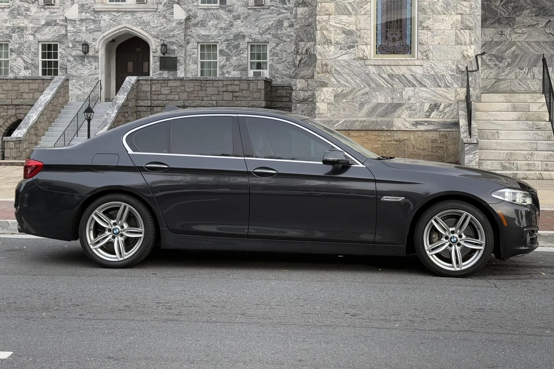 2014 BMW F10 5 Series Sedan - Image 3 of 31