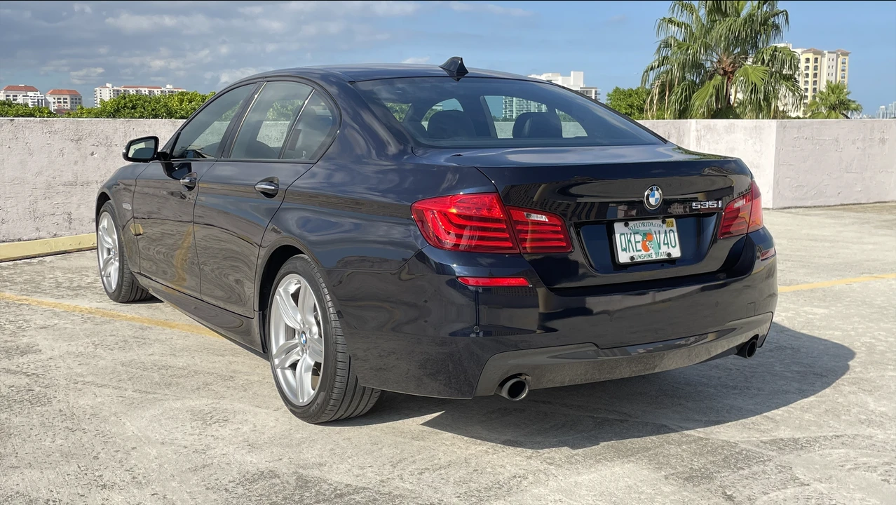 2014 BMW F10 5 Series Sedan - Image 10 of 31