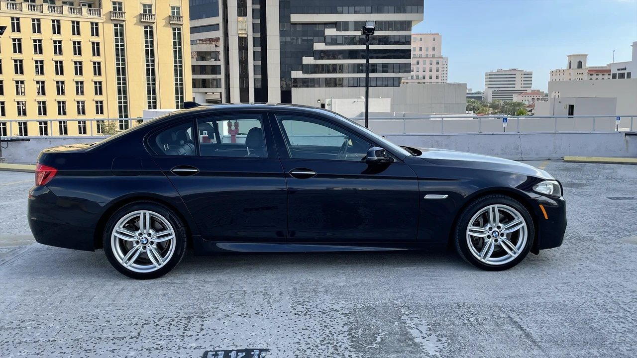 2014 BMW F10 5 Series Sedan - Image 15 of 31