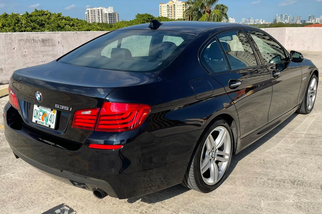 2014 BMW F10 5 Series Sedan - Image 4 of 31