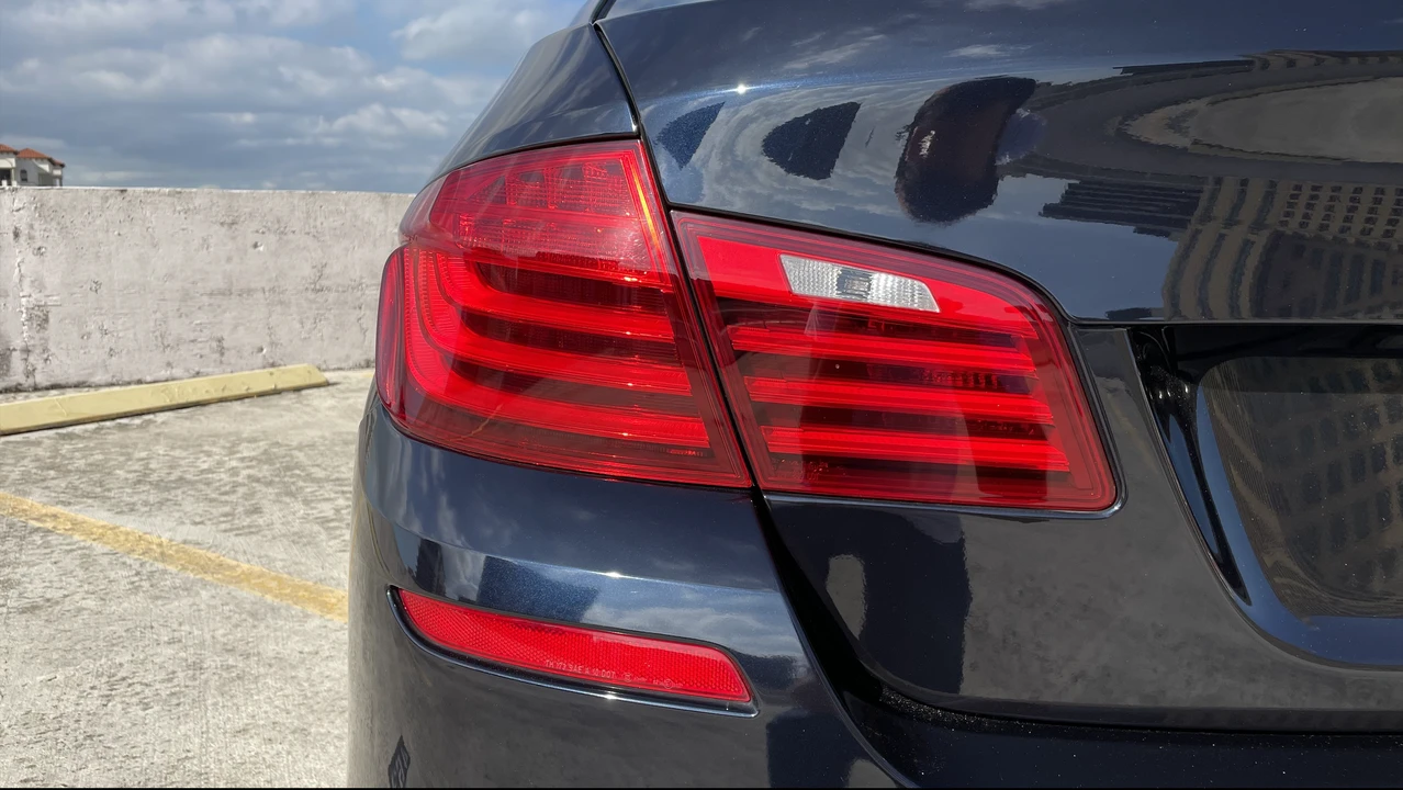 2014 BMW F10 5 Series Sedan - Image 27 of 31