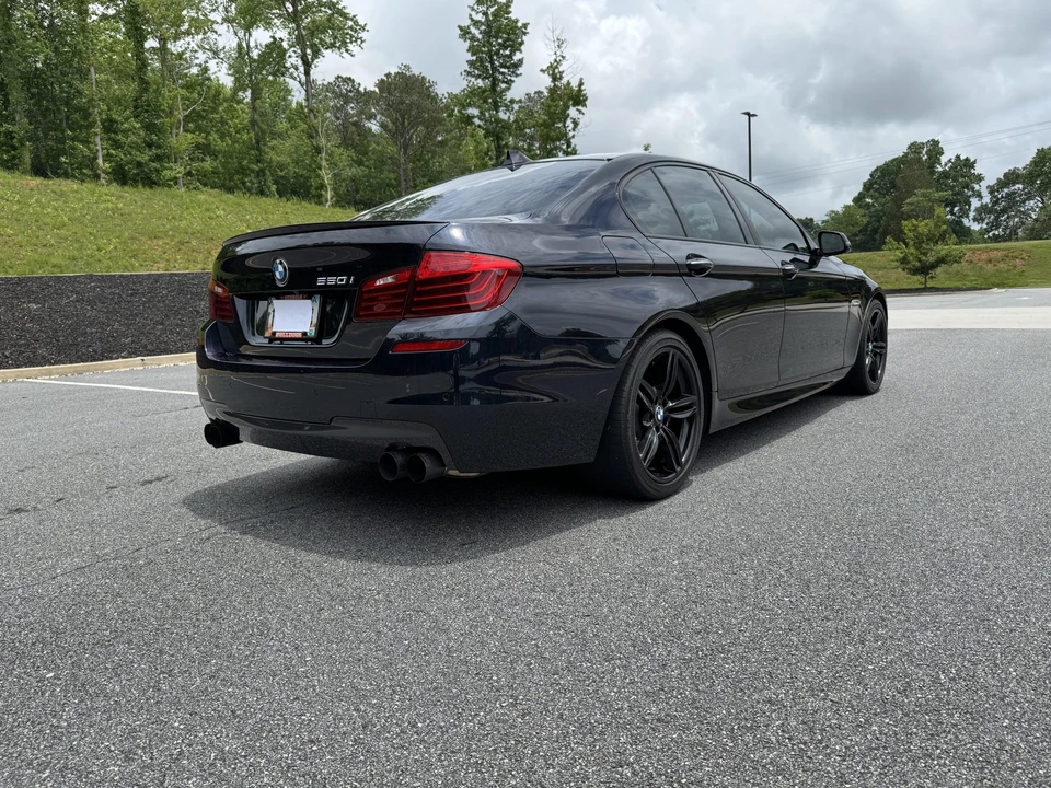 2014 BMW F10 550i & M550d Sedan - Image 19 of 31