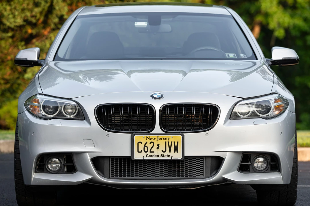 2014 BMW F10 550i & M550d Sedan - Image 2 of 31