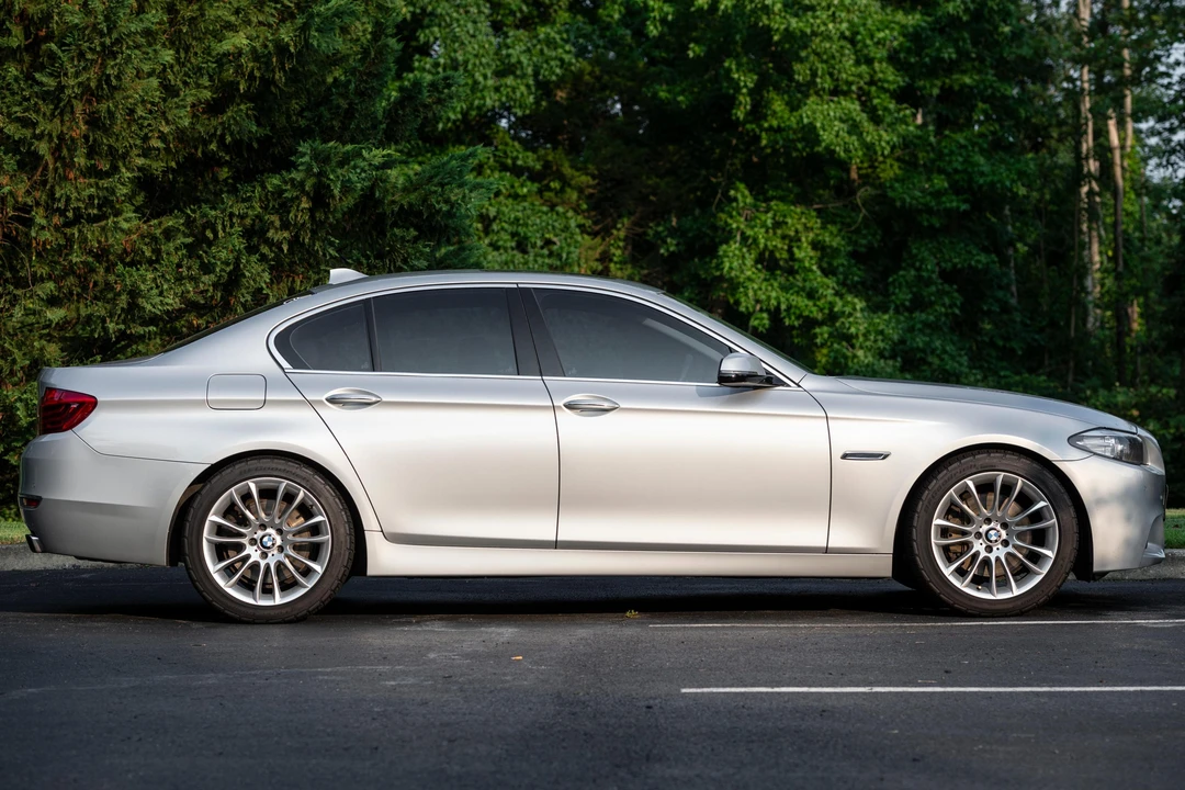 2014 BMW F10 550i & M550d Sedan - Image 3 of 31
