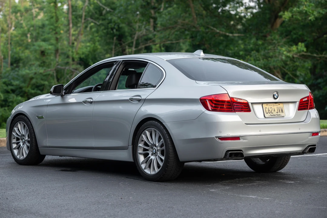 2014 BMW F10 550i & M550d Sedan - Image 4 of 31